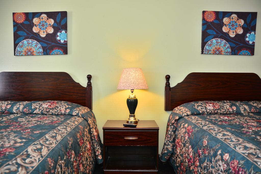 Scottish Inn And Suites Tomball Phòng bức ảnh