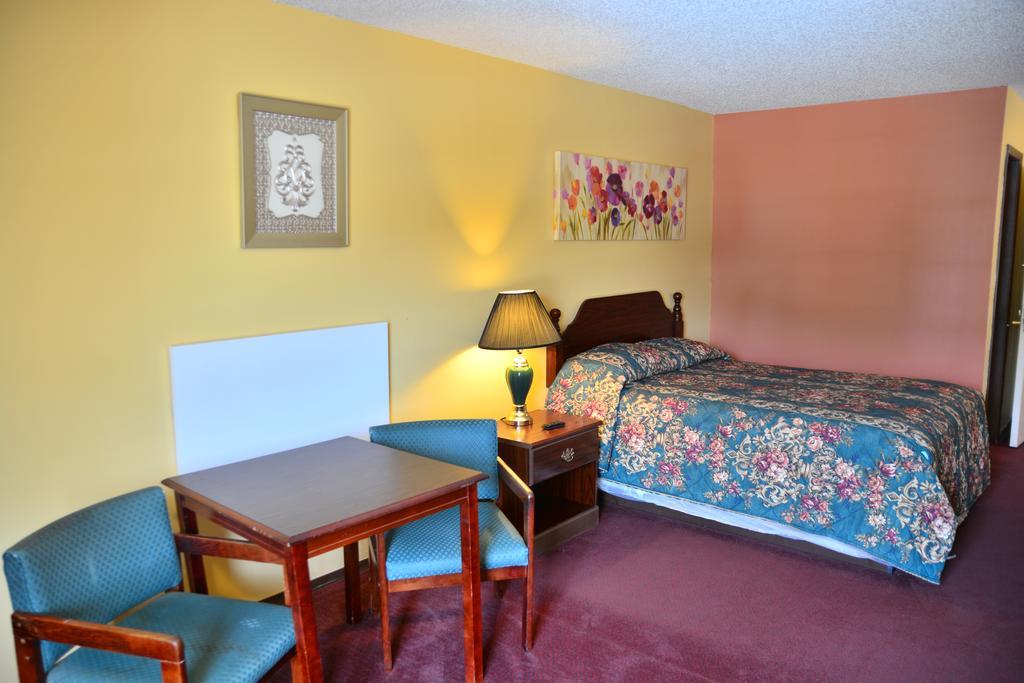 Scottish Inn And Suites Tomball Phòng bức ảnh
