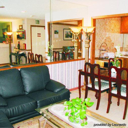 Scottish Inn And Suites Tomball Ngoại thất bức ảnh