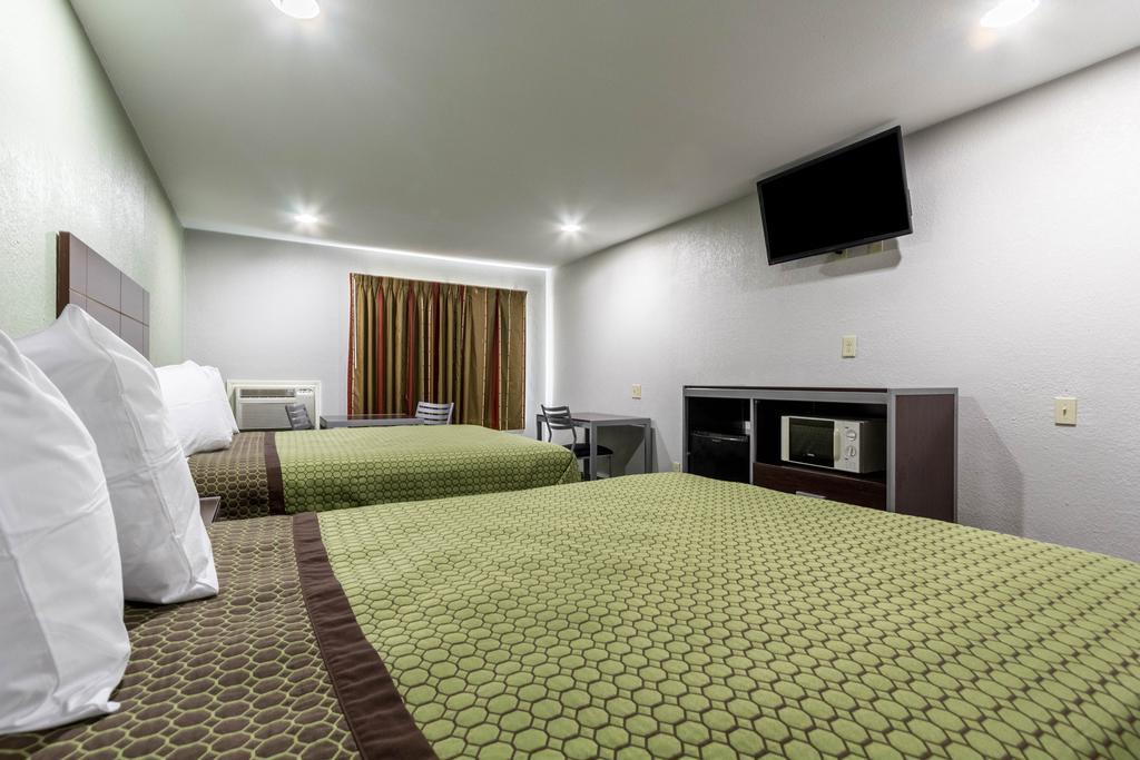 Scottish Inn And Suites Tomball Ngoại thất bức ảnh