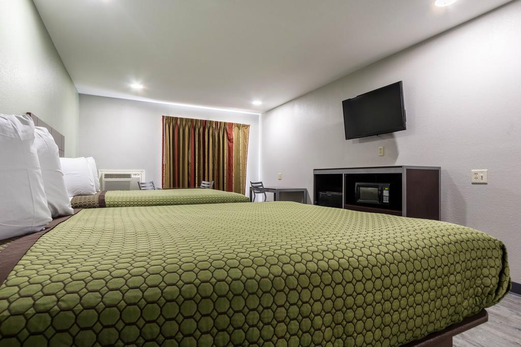 Scottish Inn And Suites Tomball Ngoại thất bức ảnh